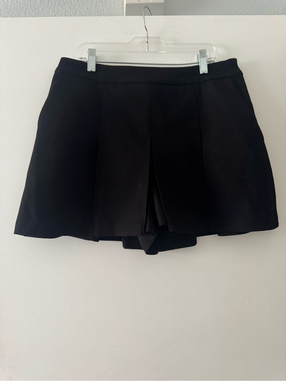 Vici Black Pleated Skort